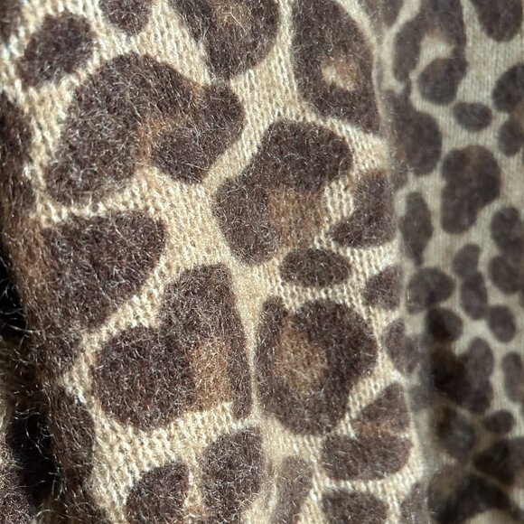 La Maille Sezane Paris Leopard Print Gianni Sweater - Long Sleeve Top - Picture 6 of 6